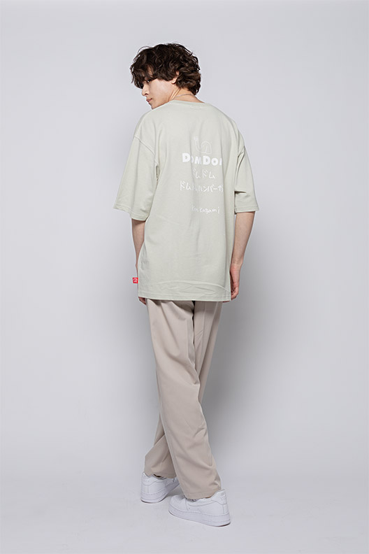 バックプリントTシャツ ¥5,390(税込)
